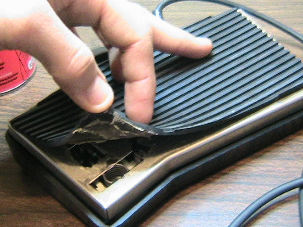 激光笔哪里生产的 pIYBAF2J-0qAXNcRAAIHJLZ4SPM200.jpg