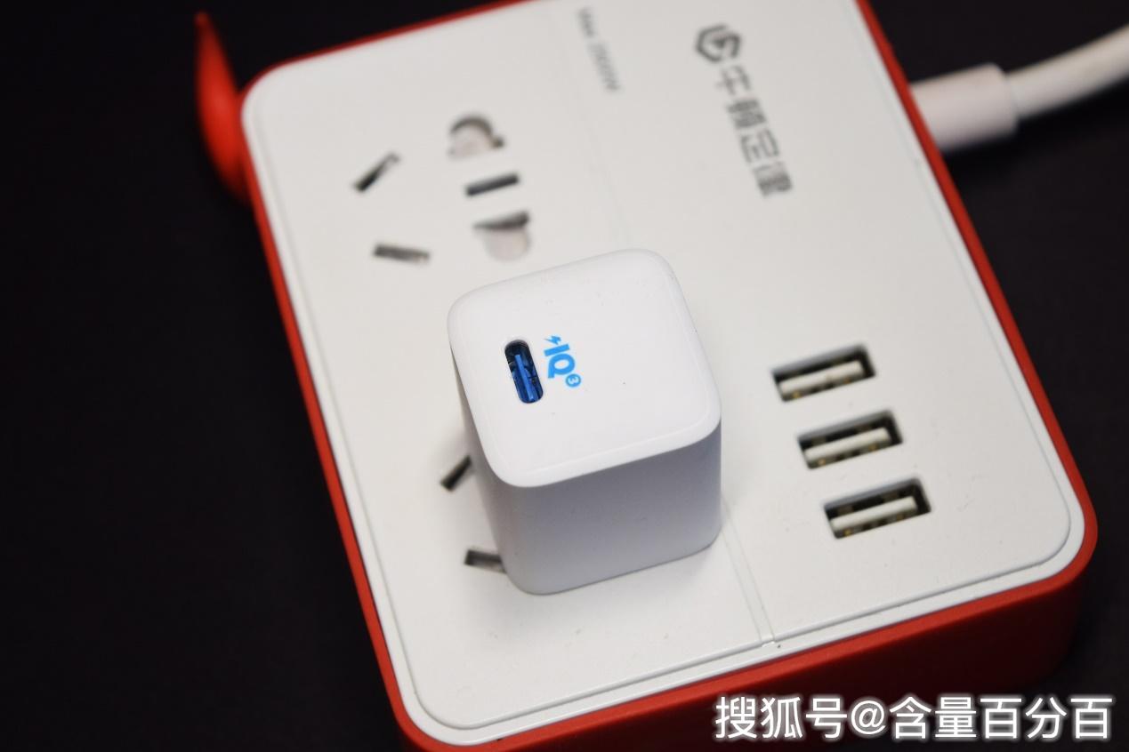 Anker Nano USB-C充電器與PD快充...