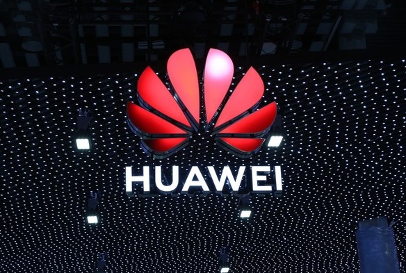 华为发布业界首个5G软PLC(可编程逻辑控制器)...