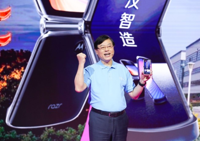 联想第二代刀锋5G折叠屏手机,是武汉智造!