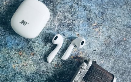 新品JEET ONE蓝牙耳机开箱评测,性能与颜值...