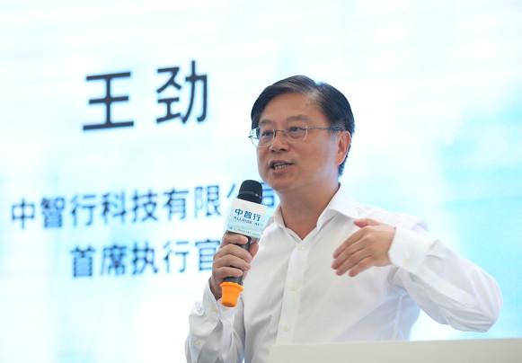 中智行走‘5G+AI’的车路协同道路,发展未来的...