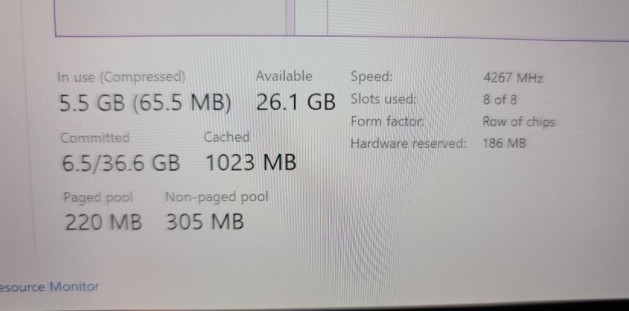 微软即将发布的 Surface Pro 8 的原...