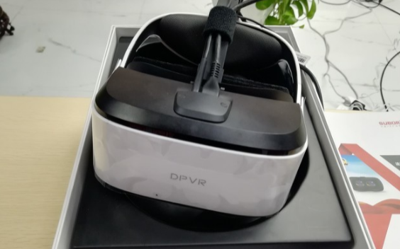 VR体验式交通安全教育,保障人们安全文明出行