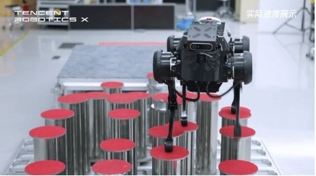 腾讯 Robotics X 实验室机器狗 Jam...