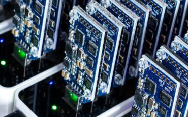 微软、英特尔、AMD、高通联手,正式发布了新型安...