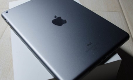 三星和LG正在为iPad Pro开发OLED显示...