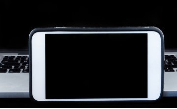 苹果或在2021年推出一款无孔设计的iPhone