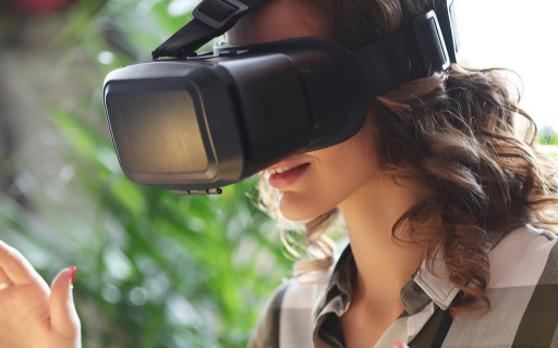 巨头争相涌入,VR/AR崛起道路上已无障碍