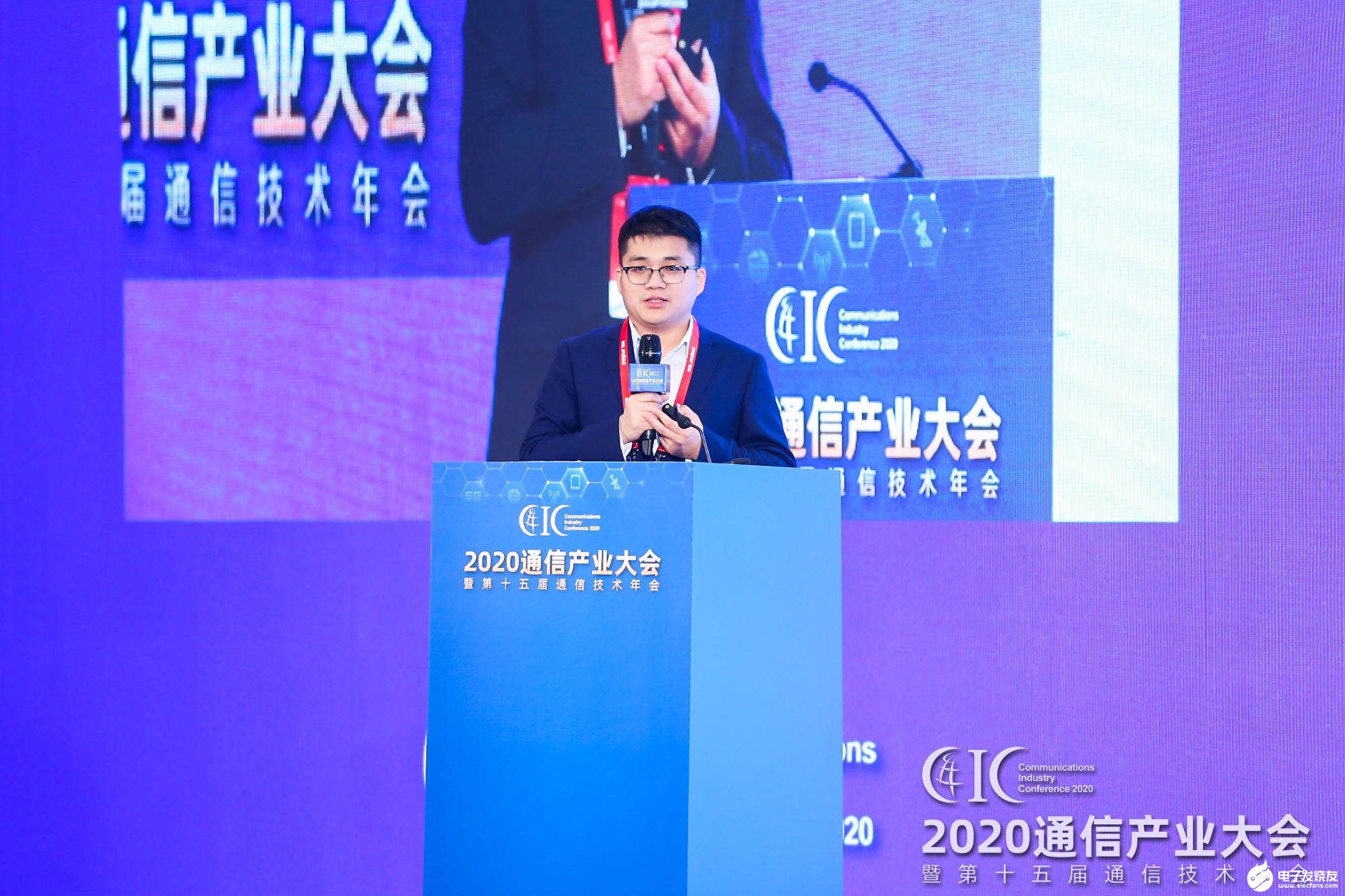 预计到2026年电费成本占三大运营商运营成本的比...