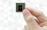 一個信用卡大小的隱藏式4D雷達取代一堆汽車內部傳...