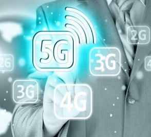 海信發布全球首款水墨屏5G手機