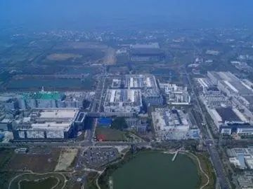 台积电最近为内部员工启动了一次简报会，类似于去美国。