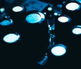 全球芯片再涨价,部分车企“弃车保帅”