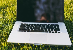 Netflix或将推出Downloads For...