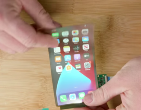 国外大神通过京东方屏幕自制折叠iPhone