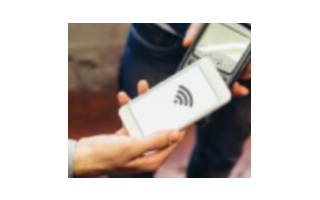 蘋果在iPhone上的lightning連接器無...