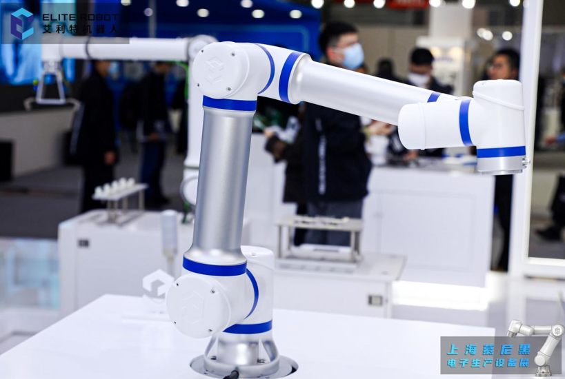 协作机器人市场前景 pIYBAGBb9l-AQZLKAAaK4wLl7kw053.png