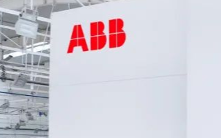 ABB機器人為宇通客車提供的首條客車邊窗