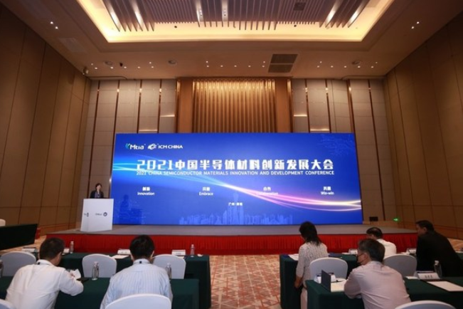 安集科技王雨春博士：<b class='flag-5'>CMP</b>的艺术，以<b class='flag-5'>材料</b>创新助力中国创“芯”