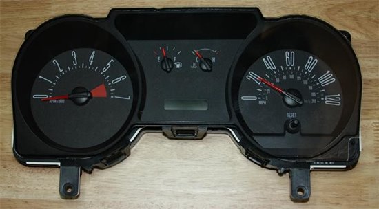 汽車儀表盤電源設計的難題該如何去解決