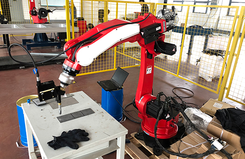 為什么焊接機器人需要焊縫跟蹤尋位