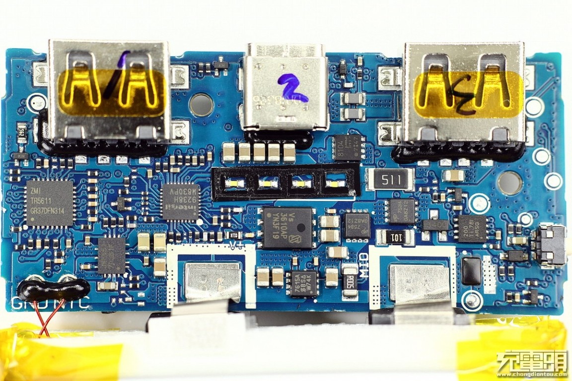 小米45W USB PD移动电源3拆解，型号PLM07ZM-充电头网