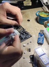 #造物大賞 PCB焊接過程分享，MCU終于到了，今天焊接！
