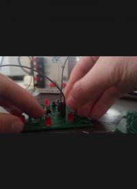 #PCB效果圖 抽獎(jiǎng)電路，NE555芯片跑馬燈