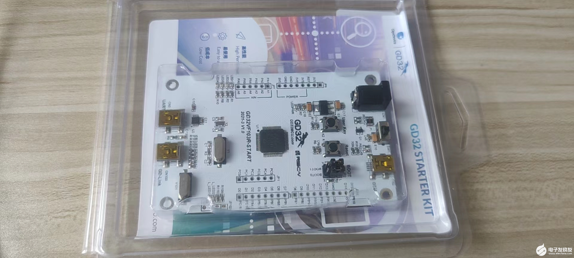 【兆易创新GD32VF103R-START开发板试用体验】之开箱与资料