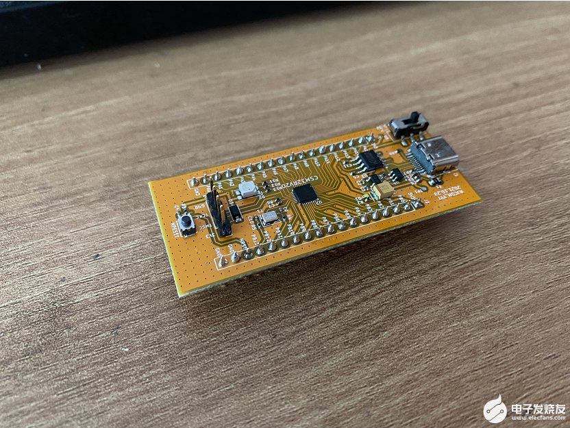 【南京中科微CSM32RV20开发板试用体验】比较器的使用（二个Pin电压比较）