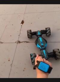 手勢控制的麥克納姆輪小車，操作起來非常絲滑