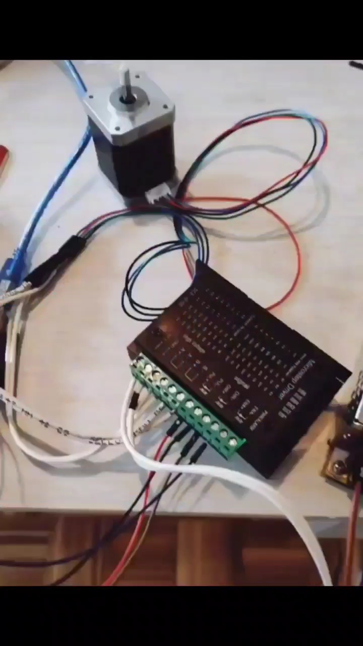 arduino加触摸屏控制步进电机转动