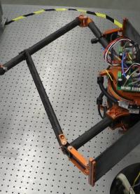 OSU  双足机器人Atrias的腿部柔性力控制演示-精密到不会弄破鸡蛋