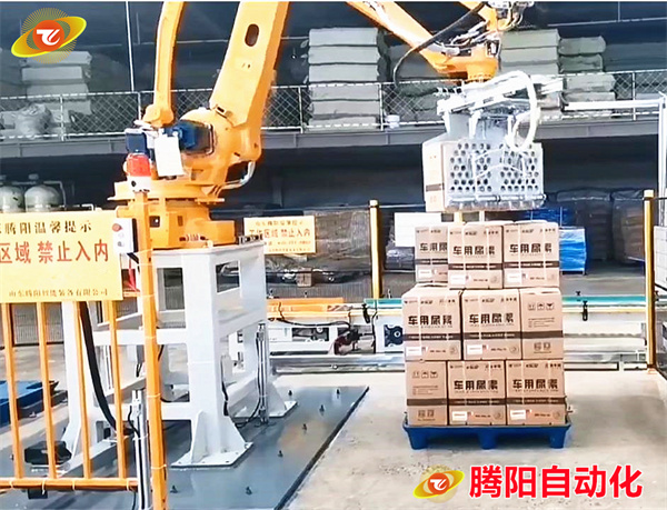 箱子码垛机器人在食品工业流水线上的作用