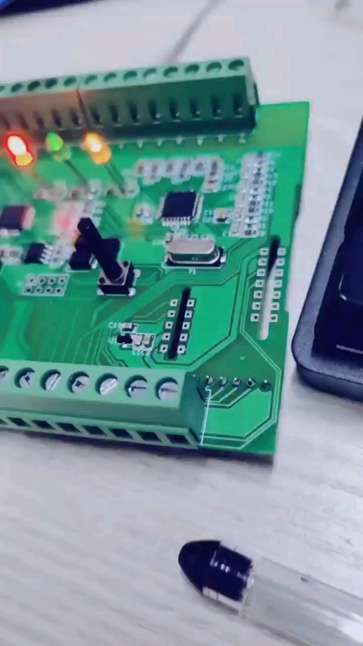 C語言代碼，單片機，PCB，一個電子工程師的日常#電子技術 #單片機 #編程