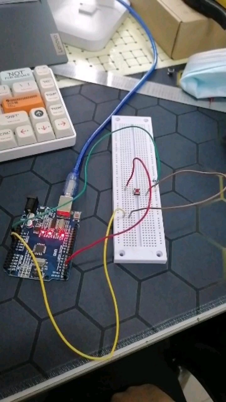 Arduino DigitalReadSerial实例