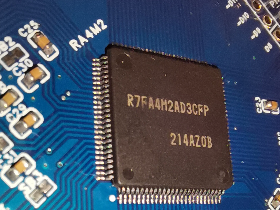 RA4M2_chip.jpg