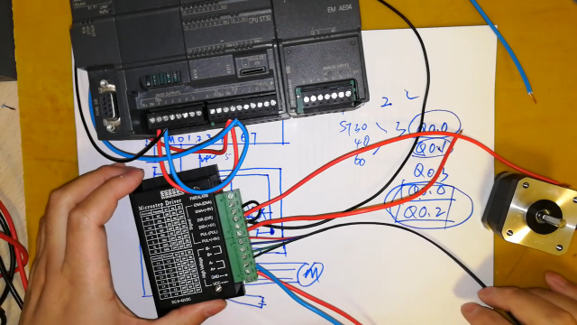 步进电机与PLC如何接线？需要串电阻吗？手把手实操教你接线#硬声创作季 