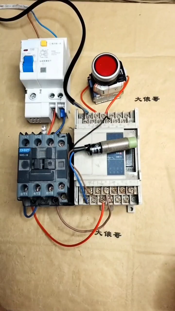 三線NPN型傳感器，怎么接PLC？ #電工 #新知創作人#硬聲創作季 