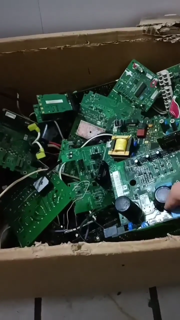 料板堆里撿一個步進驅動器修一下，觸摸屏、PLC、變頻器維修 #電路板維修 #電子技術 #電路板#硬聲創作季 