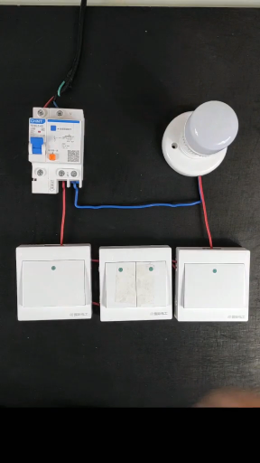 一燈三控怎么接？10秒就學會#電工 #電工知識#硬聲創作季 