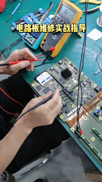 #硬聲創作季  電路板維修實戰指導，這塊板維修一萬修好夠學費了