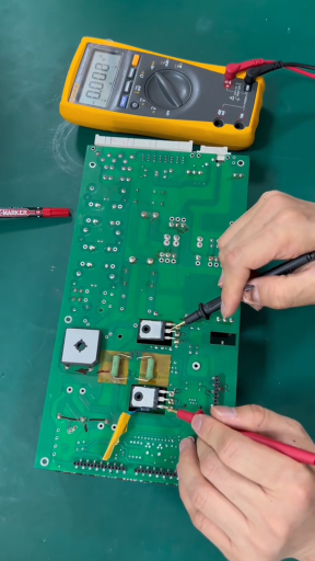 #硬聲創作季  電路板維修培訓現場德國超聲波控制器維修【6－3】